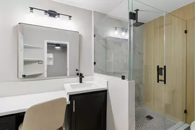 2419 29th Avenue N, Texas City, TX 77590 - Photo 5