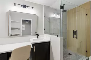 2419 29th Ave N, Texas City, TX 77590 - Photo 5