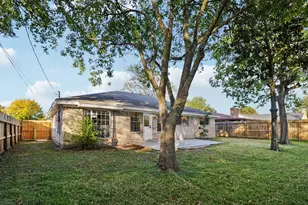 2419 29th Ave N, Texas City, TX 77590 - Photo 13