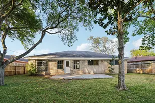 2419 29th Ave N, Texas City, TX 77590 - Photo 11