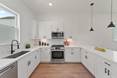 1207 Cavalcade Street #B, Houston, TX 77009 - Photo 9