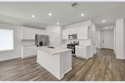 647 Delicate Arch Drive, Conroe, TX 77303 - Photo 9