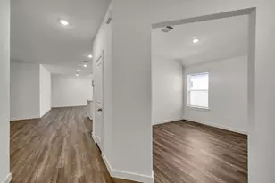 647 Delicate Arch Dr, Conroe, TX 77303 - Photo 5