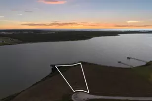 109 Bay Dr, Palacios, TX 77465 - Photo 1