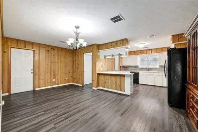 3202 McKinney Drive, La Marque, TX 77568 - Photo 9