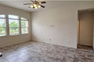 335 American Black Bear Dr, Crosby, TX 77532 - Photo 5