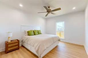 966 Mary Ann, Crystal Beach, TX 77650 - Photo 7