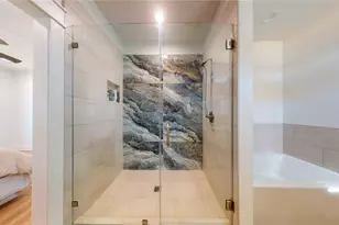 966 Mary Ann, Crystal Beach, TX 77650 - Photo 9