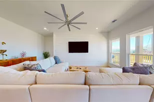 966 Mary Ann, Crystal Beach, TX 77650 - Photo 3