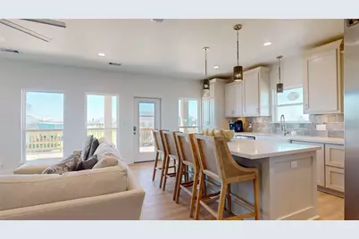 966 Mary Ann, Crystal Beach, TX 77650 - Photo 5