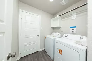 3018 Nickell Back Dr, Conroe, TX 77301 - Photo 5