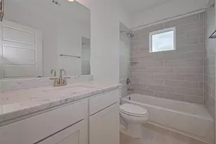 8927 Grovner Pl, Houston, TX 77055 - Photo 33