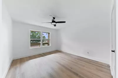 1514 Wirt Road #8, Houston, TX 77055 - Photo 17