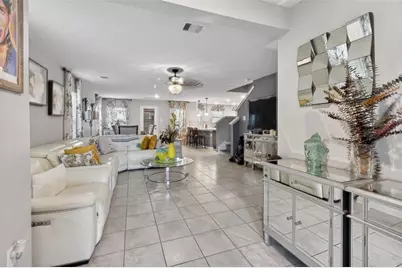 9839 Mills Field Drive, Houston, TX 77070 - Photo 3