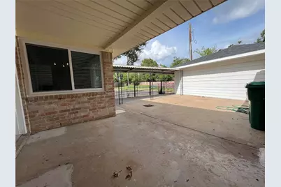 10903 Albury Drive, Houston, TX 77096 - Photo 21