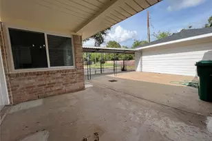 10903 Albury Dr, Houston, TX 77096 - Photo 21