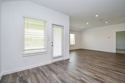1115 Yaupon Dr, Rosharon, TX 77583 - Photo 9