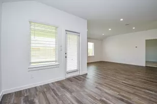 1115 Yaupon Dr, Rosharon, TX 77583 - Photo 9