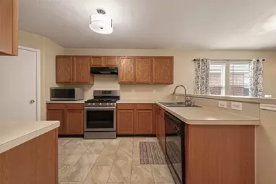 8907 Rainesville Lane, Houston, TX 77075 - Photo 9