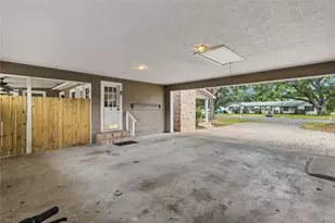 1902 Edgewood St, Liberty, TX 77575 - Photo 43