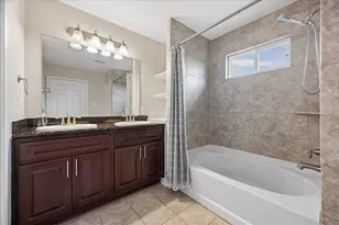 5106 Pinemont Pl, Houston, TX 77092 - Photo 9