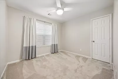 5106 Pinemont Place, Houston, TX 77092 - Photo 13