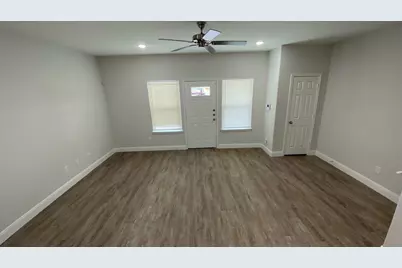 5225 E Houston Road #A, Houston, TX 77028 - Photo 9