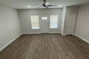5225 E Houston Rd, Houston, TX 77028 - Photo 9