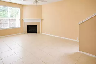 13600 Breton Ridge St, Houston, TX 77070 - Photo 9
