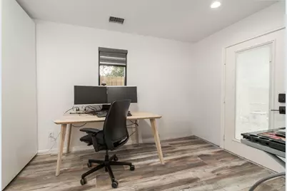 6518 Kury Lane, Houston, TX 77008 - Photo 31