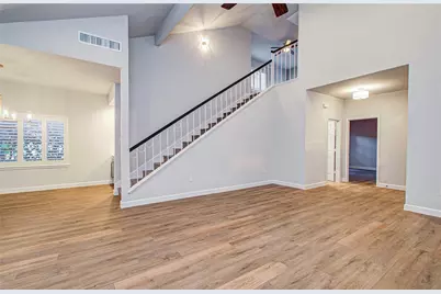 9582 Doliver Drive, Houston, TX 77063 - Photo 7