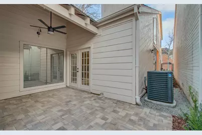 9582 Doliver Drive, Houston, TX 77063 - Photo 31