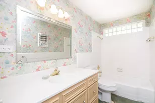 10231 Ivyridge Rd, Houston, TX 77043 - Photo 17