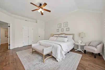 819 Maplewood Falls Court, Houston, TX 77062 - Photo 23