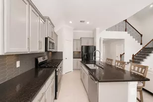 4537 Whitehaven Pine Way, Rosharon, TX 77583 - Photo 13