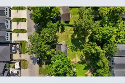 7982 Joy Street, Houston, TX 77028 - Photo 3