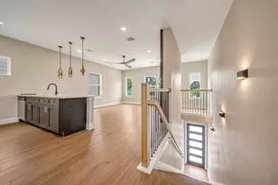 968 South Ln, Houston, TX 77088 - Photo 9