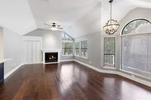 18 N Wilde Yaupon Cir, The Woodlands, TX 77381 - Photo 9