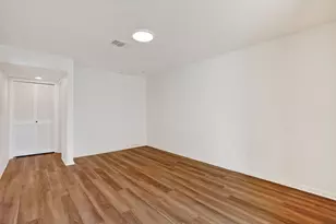 2419 Memorial Dr, Bryan, TX 77802 - Photo 17