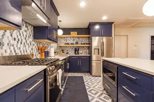 7218 Sycamore Dr, Galveston, TX 77551 - Photo 7