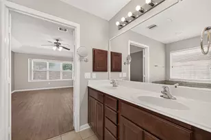 6138 Wickshire Dr, Rosenberg, TX 77471 - Photo 43
