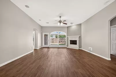 6138 Wickshire Drive, Rosenberg, TX 77471 - Photo 17