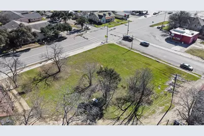 703 N Main Street, Taylor, TX 76574 - Photo 19