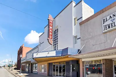 703 N Main Street, Taylor, TX 76574 - Photo 5