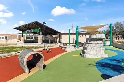 703 N Main Street, Taylor, TX 76574 - Photo 3