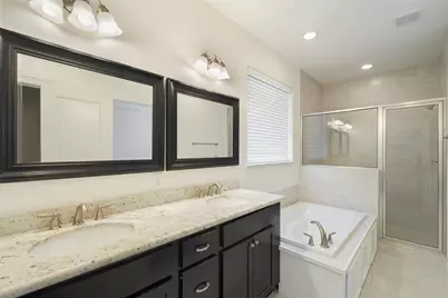 724 Link Road, Houston, TX 77009 - Photo 11