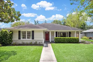 3215 Castlewood St, Houston, TX 77025 - Photo 1
