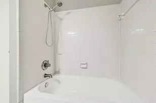 17487 Red Oak Dr, Houston, TX 77090 - Photo 7