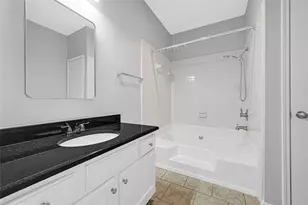 17487 Red Oak Dr, Houston, TX 77090 - Photo 5