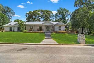 302 Post Oak St, Livingston, TX 77351 - Photo 29